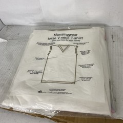 Vintage New Old Stock Munsingwear Grand Slam Torso V-Neck T-Shirts 46 As Picture