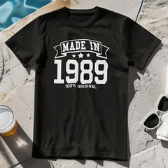 MADE IN 1989 T-SHIRT – 1980s 80s birthday gift dad mom year of birth date card t