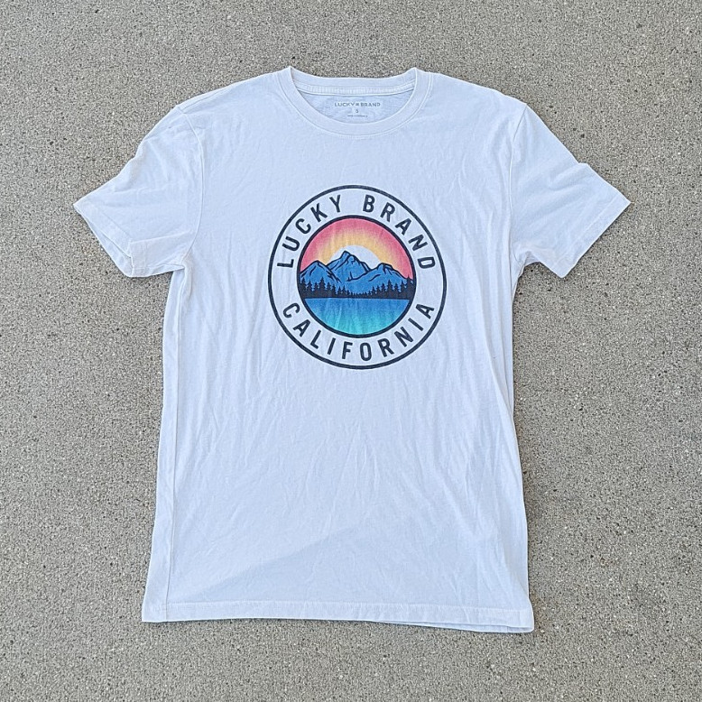Y2K Vintage Lucky Brand Men’s White S Crew Short Sleeve California Graphic Tee
