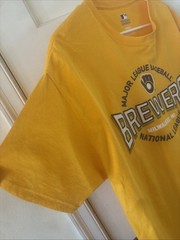 MLB Milwaukee Brewers Men’s XL Yellow Logo National league T Shirt Cotton