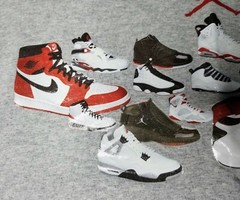 Air Jordan Retro All Shoes OG 1-21 I-XXI Vintage TShirt Medium iv xi iii xiii