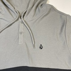 Volcom Shirt Men’s Small Gray L/S Nunez Colorblocked Thermal Hooded Tee NEW