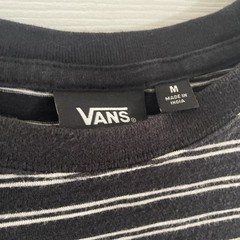 vans off the wall medium black tshirt stripped white soft material