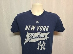 Majestic New York NY Yankees Adult Small Blue TShirt