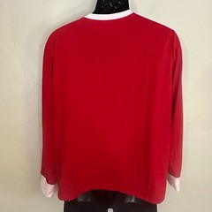 Papa Long Sleeve T Shirt Medium Gently worn 95% cotton / 5% spandex 22.5″ armpit
