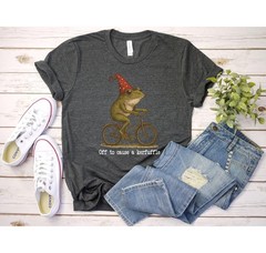 *HOT*Off To Cause A Kerfuffle Frog Shirt Funny Sarcastic Animal Meme Graphic Tee