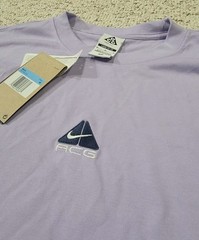 Nike ACG Lungs Long Sleeve T-Shirt Light Purple DR7753-515 Men’s Size Medium
