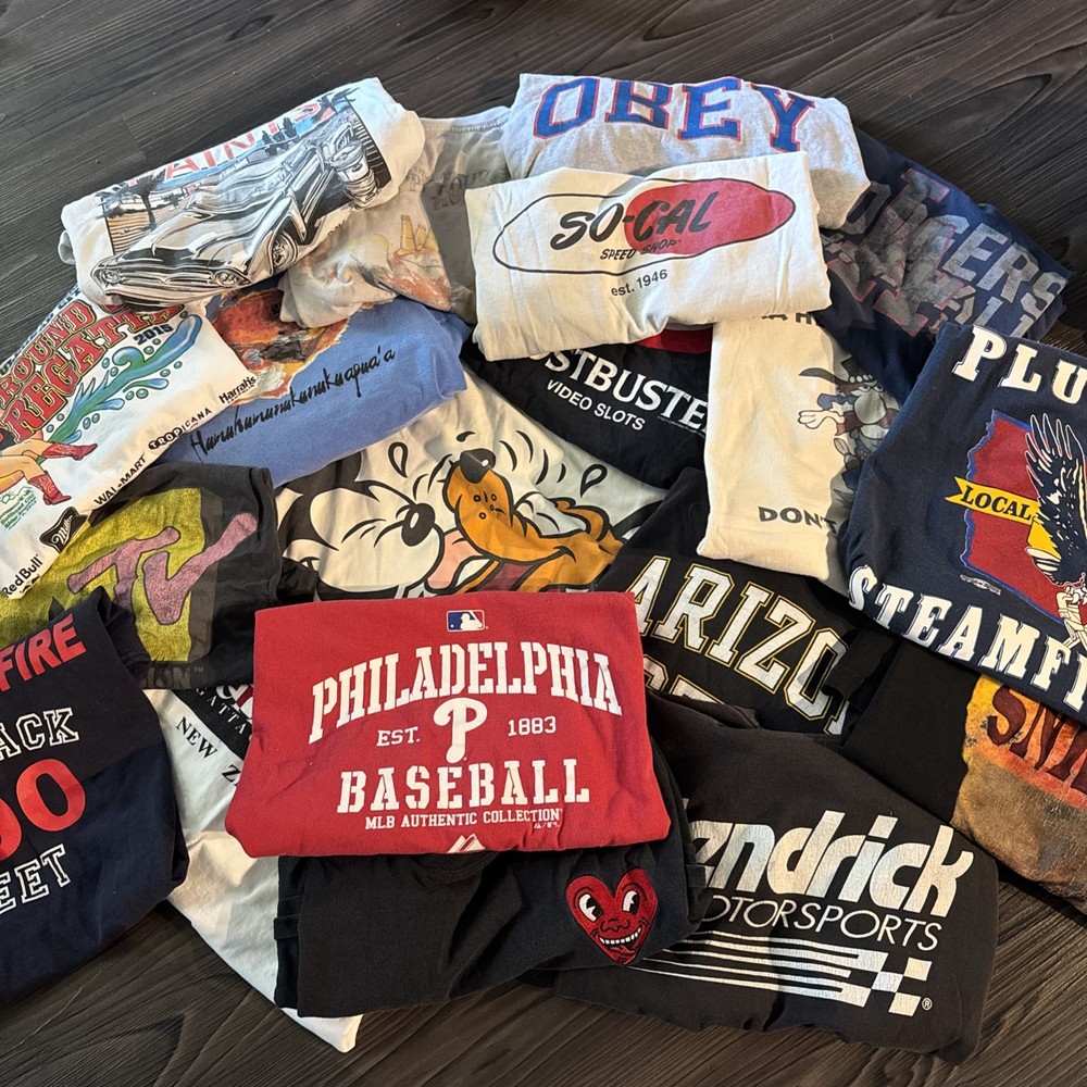 Random 20 for $95 Vintage/Modern Graphic TShirt Bundle! Message your size!