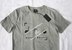 NWT Diadora Italy Soccer Brand Pale Green T-shirt with Front Logo Print Size M ~