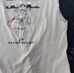 Bernie’s Boot Camp Tank Top Wrightwood CA Graphic Cut Off Shirt Mens Large Beige