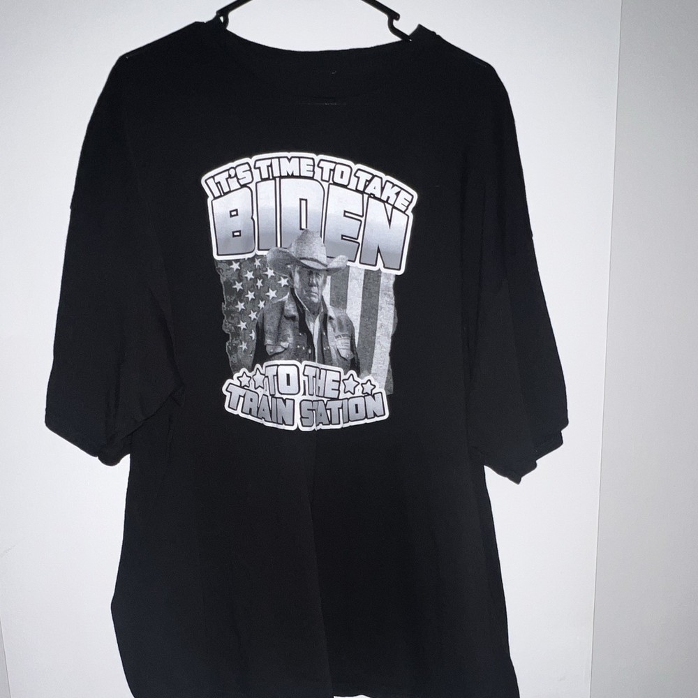 Trump Men’s Black Graphic Print Crew Neck Short Sleeve T-Shirt 2XL USA Patriotic