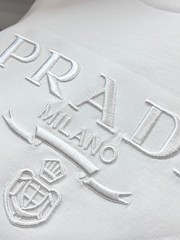 Prada 26SS Men’s Loose Round-neck Casual Short-Sleeved Shirt