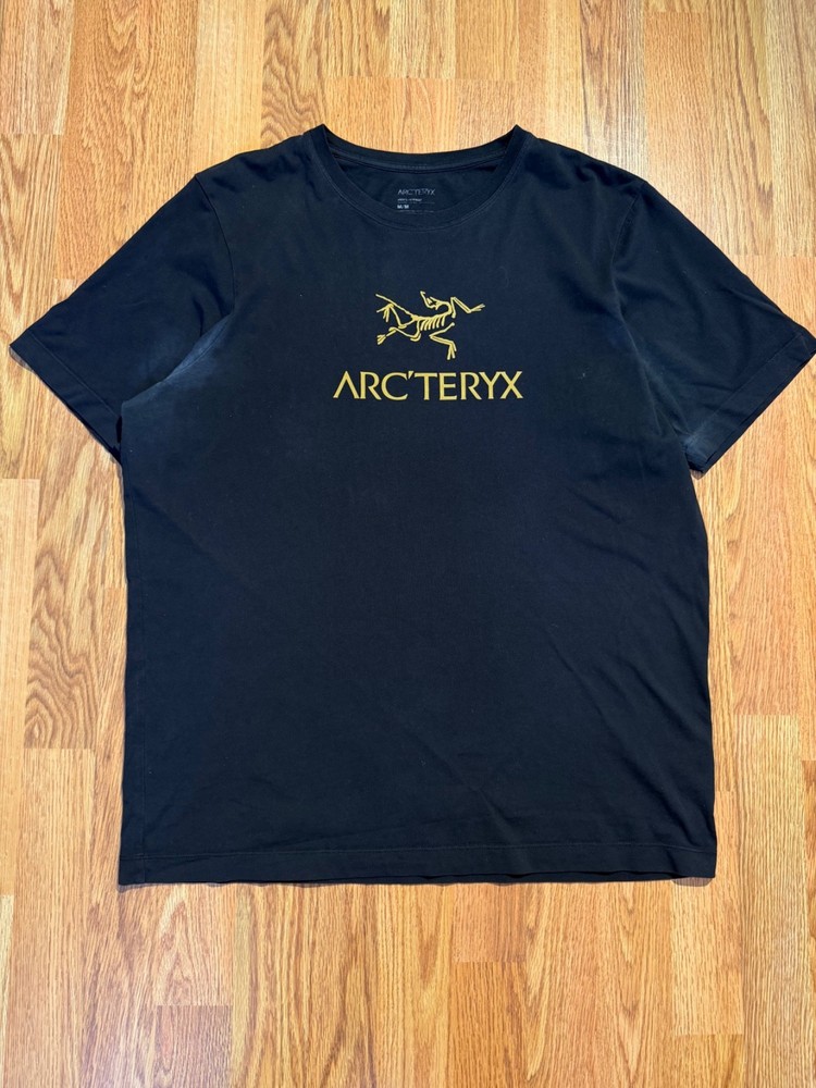 Arc’teryx Logo T-Shirt Black Men’s Medium M | Graphic Tee Gorpcore