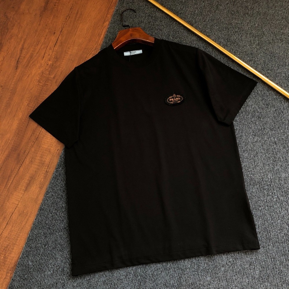 Prada 2026 new three-dimensional embroidered logo round neck short T