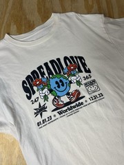 Spread love Earth Day Graphic T Shirt Size L Canned Goods