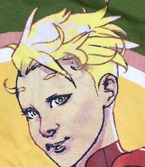 Captain Marvel Graphic Tee Shirt Adult Large Green Contrasting Yellow Trim