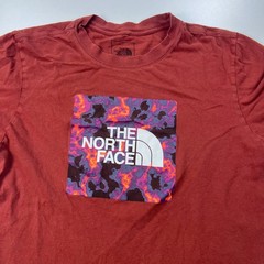 The North Face Shirt Mens Medium Red Crew Neck Standard Fit Logo Outdoors