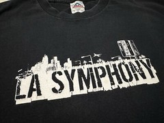 Vintage 2000s Y2K LA Symphony Rap Hip Hop Group Music Promo Streetwear T-Shirt L