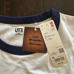 Uniqlo UT The Brands Sweets Graphic T Shirt White Size XL