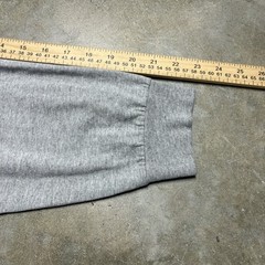 Oakley Men’s Grey Long Sleeve T-Shirt Size L Y2K Surf Style