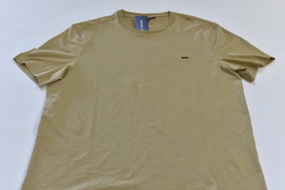 Michael Kors Men’s Tee Shirt Size M Sand Brown – Textured Fabric – Contrast Logo