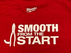 Milwaukee Tools “Smooth From The Start” Red Short Sleeve Work T-Shirt Mens Large