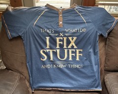 Vintage I Fix Stuff And I Know Things That’s What I Do Large Men’s Shirt/Fathers