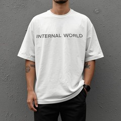 Graphic TShirt Max Heavyweight – Original Artwork Design Internal World Limited
