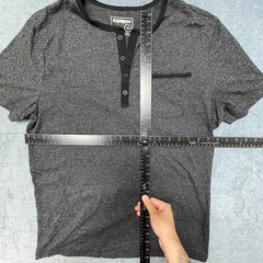 Express Henley Shirt Mens Large Charcoal Gray Short Sleeve Stretch Chest Pocket