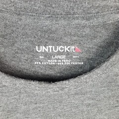UNTUCKit Gray Breathable Lightweight Size L Moisture Wicking Athletic T Shirt