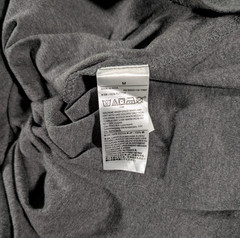 Banana Republic Men’s Large Luxe Touch Performance Tee Long Sleeve Charcoal NWT