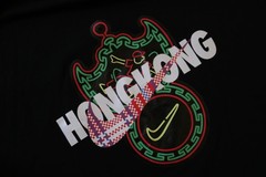 Nike The Nike Tee Hong Kong Loose Fit Graphic T-Shirt Mens Size L Black Swoosh