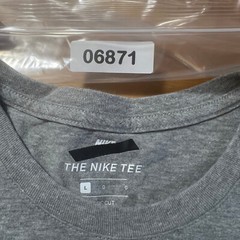 Nike Tee Athletic Cut Men Size L Solid Gray Sparkling Logo Crew-Neck T-Shirt