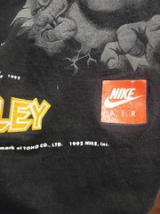 Vintage 1992 Nike ‘Charles Barkley VS Godzilla World Tour’ T-Shirt Black Size L