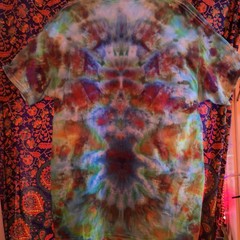Quality Handmade Tie-dyed T Shirt 100% Cotton Unisex Large “Psychedelic Bloom!”