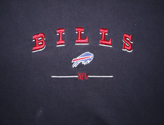 BUFFALO BILLS VTG SIZE XL SHIRT NFL EMBROIDERED LOGO FOOTBALL TEE