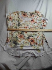 Ember Shirt Top Womens Large White Floral Short Sleeve Scoop Neck Casual Stretch