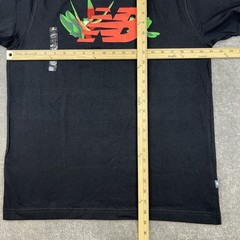 NEW BALANCE Coqui Frog Graphic T-Shirt Black Crewneck Logo Men’s Size Large NWT