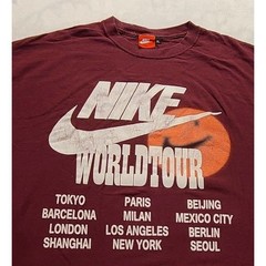 Nike World Tour Graphic T-Shirt Men’s XL Maroon Burgundy Short Sleeve Cotton