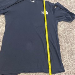 The North Face Men’s Small Navy Blue Long Sleeve Graphic Logo Tee