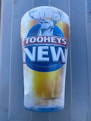Tooheys New *Refeshing Australian Draught Beer *T-shirt *NEW *not sure of size