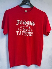 Jesus Loves Me & My Tattoos Mens L Red Graphic Tee Nautical Star Tattoo Gildan