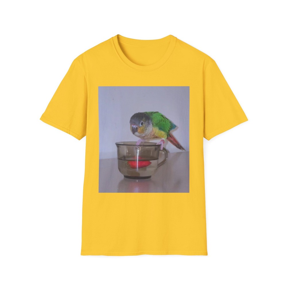 Green Cheek Conure Photo T-Shirt | Parrot Drinking Image