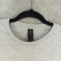 NWT GILDAN Men Crew Neck Classic T-shirt LARGE Softstyle Cotton Blend Gray Knit