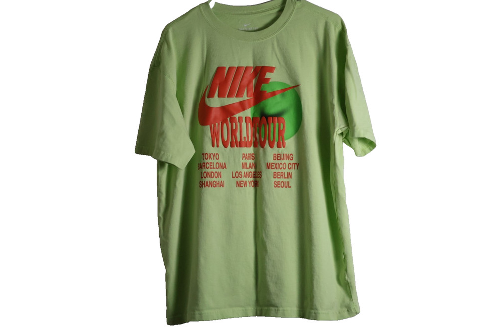 Nike Tee Mens L Neon Green World Tour Beaverton Oregon Move Your Sole Pre Owned