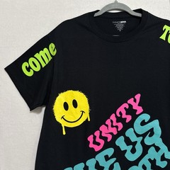 Men’s Graphic T-Shirt Medium Black Neon Smiley Face Unity Rave Streetwear NWOT
