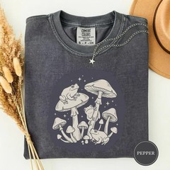 Frogs Mushrooms Line Art Comfort Tee Nature Aesthetic Toad Fungi