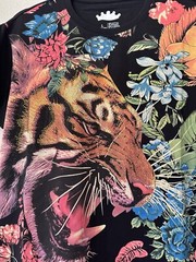 Heads or Tails Men’s Rhinestones Beaded / Black T-shirt Roaring Tiger Size L