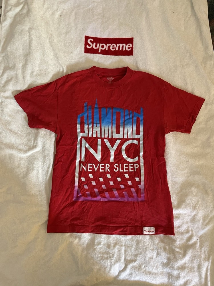 Diamond Supply Co NYC Never Sleep Vintage T Shirt Red Sz M 100 % Authentic