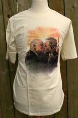 NOS 2006 Beefy Alex Cross Bush Cheney Kissing Graphitti T Shirt – MULTIPLE SIZES
